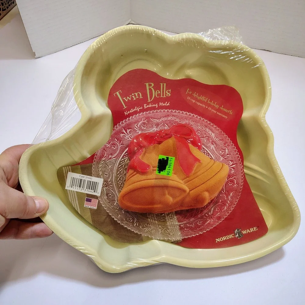 Nordic Ware Twin Bells Nostalgic Baking Mold 10 Cup Christmas Cake Pan 31442 NEW
